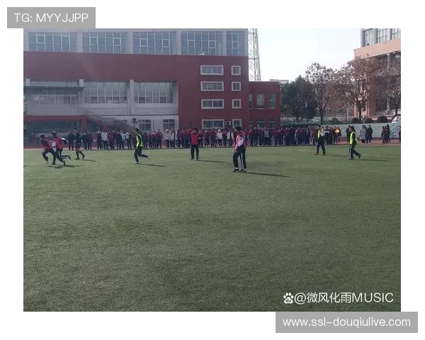 学校体育课引入足球训练，新疆地区青少年参与度提升